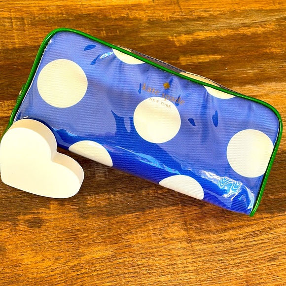 kate spade Handbags - Kate Spade Henrietta Patchin Place Spot